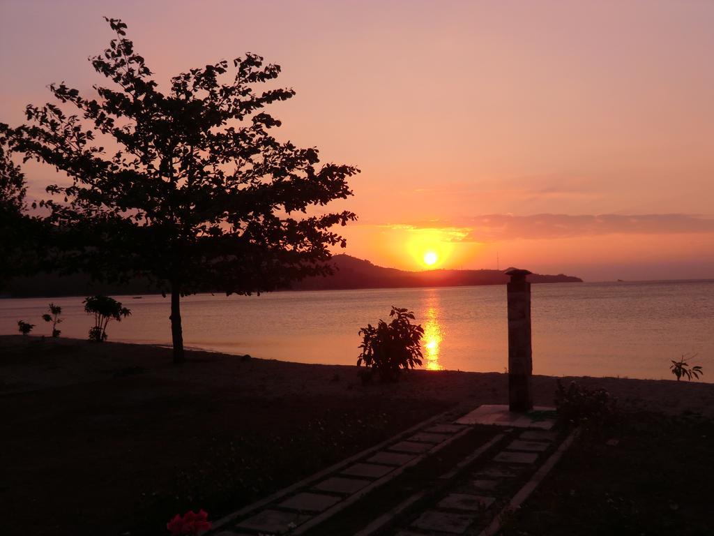Star Sand Beach Resort Sekotong Exterior foto